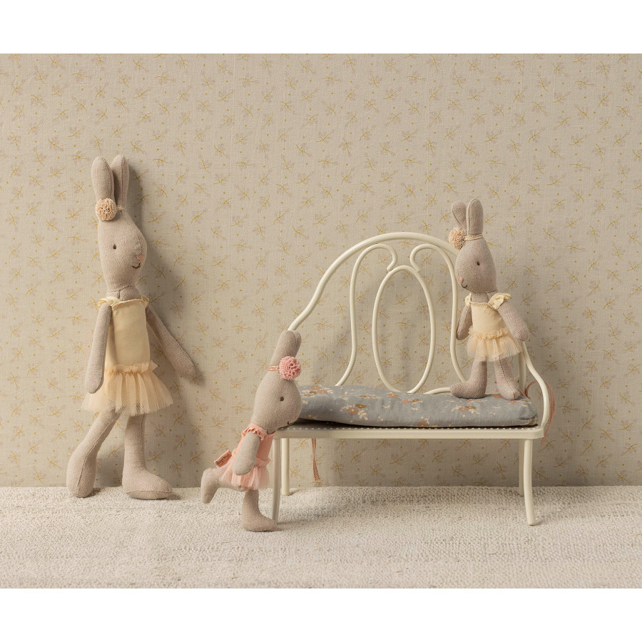 Кролик-балерина в платье cream, 24 см