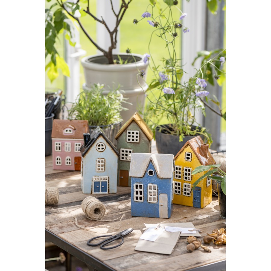 Подсвечник House Nyhavn arched dormer window red door